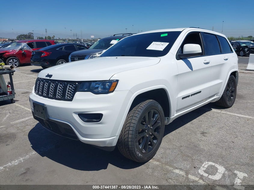 VIN 1C4RJEAG0LC379663 2020 JEEP GRAND CHEROKEE LAREDO