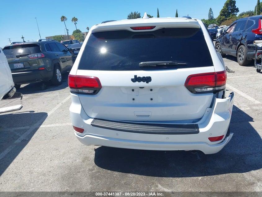 VIN 1C4RJEAG0LC379663 2020 JEEP GRAND CHEROKEE LAREDO