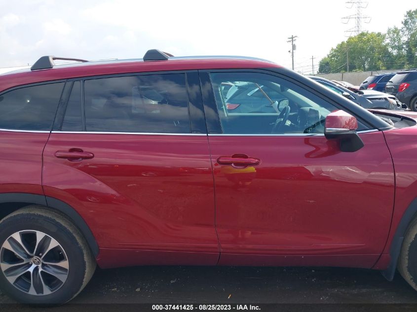 2021 TOYOTA HIGHLANDER XLE - 5TDGZRBH6MS090124
