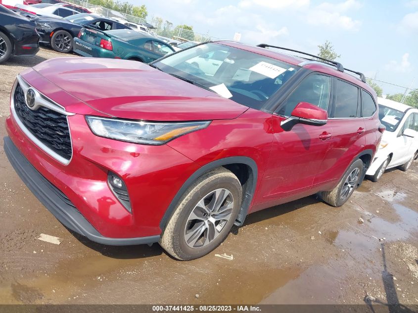 2021 TOYOTA HIGHLANDER XLE - 5TDGZRBH6MS090124