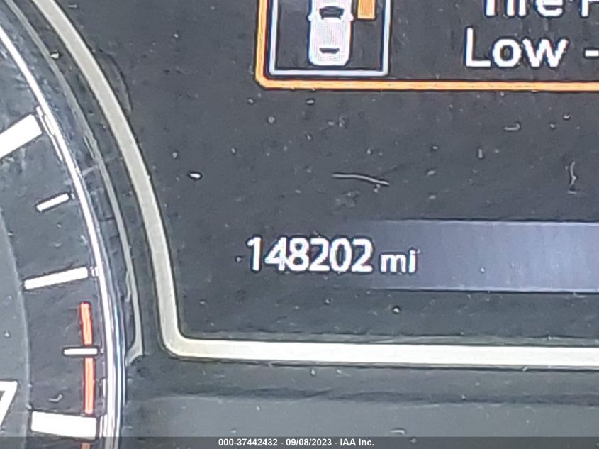 2017 NISSAN PATHFINDER SL - 5N1DR2MN8HC612624