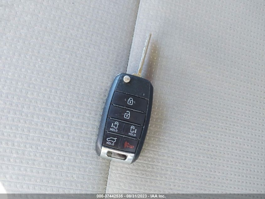 2017 KIA SEDONA LX - KNDMB5C17H6230379