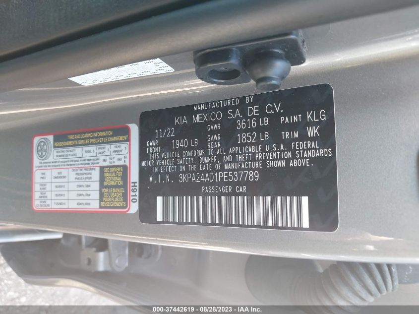 3KPA24AD1PE537789 Kia Rio S 9