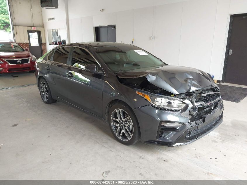 3KPF54AD1ME293702 Kia Forte EX