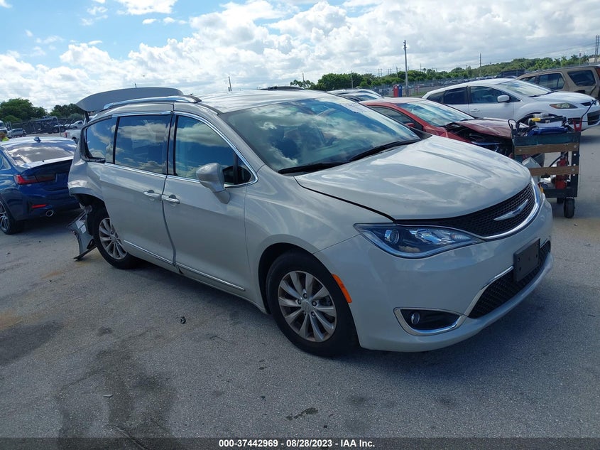 VIN 2C4RC1BG1LR101721 2020 CHRYSLER PACIFICA TOURING L
