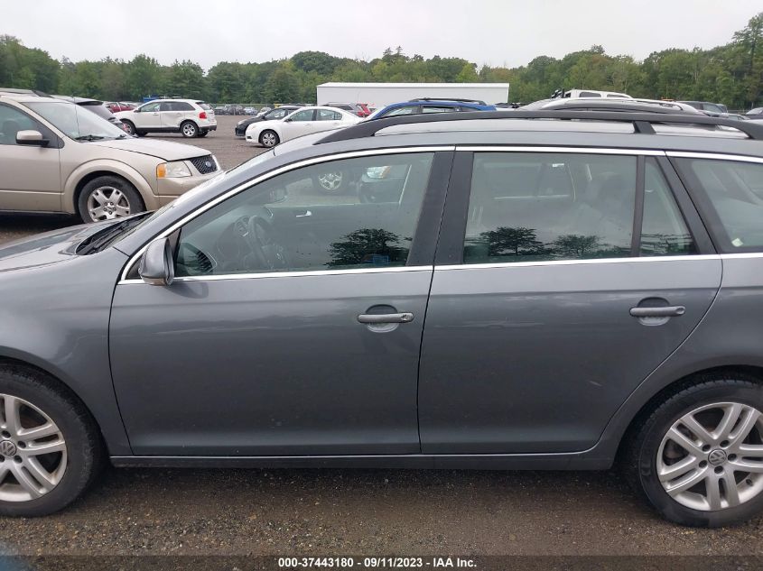 2013 VOLKSWAGEN JETTA SPORTWAGEN TDI - 3VWPL7AJ3DM677596