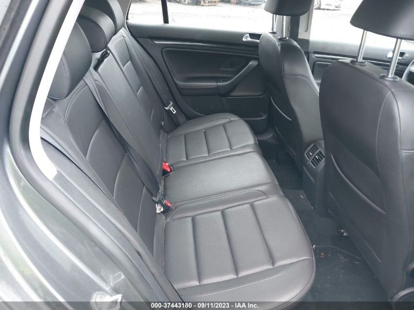 2013 VOLKSWAGEN JETTA SPORTWAGEN TDI - 3VWPL7AJ3DM677596