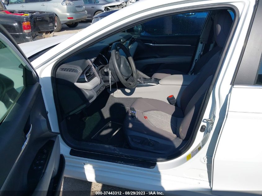 2019 TOYOTA CAMRY LE/SE/XLE/L - 4T1B11HK8KU820691