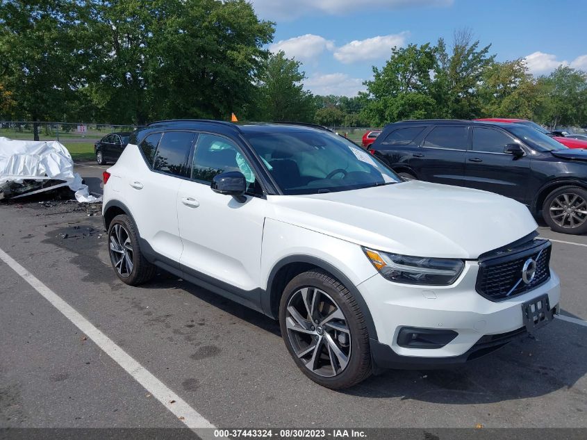 YV4162UMXN2696287 Volvo XC40 T5 R-DESIGN