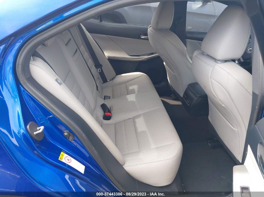 2016 LEXUS IS 200T JTHBA1D26G5007800