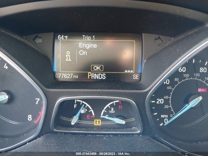 VIN 1FADP3FE1JL325568 2018 FORD FOCUS SE