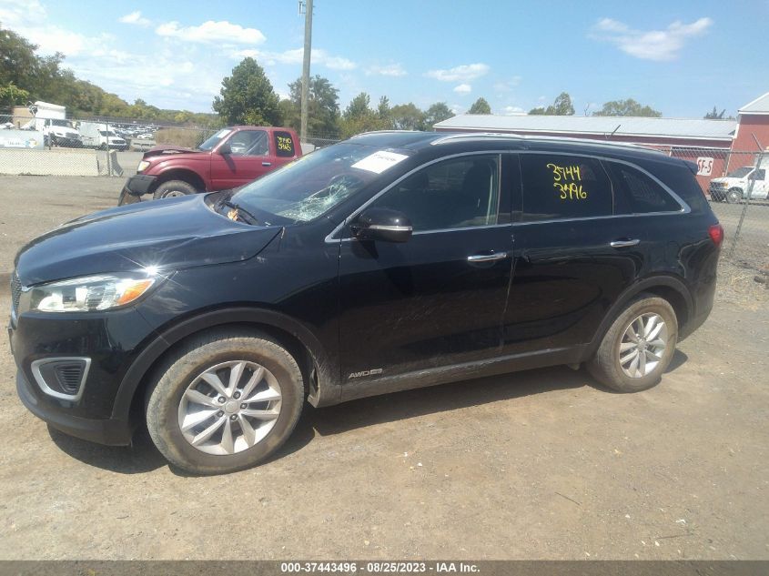 2016 KIA SORENTO LX - 5XYPGDA58GG160479