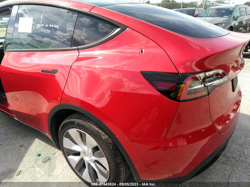 VIN 7SAYGDEE6PA040783 2023 TESLA MODEL Y LONG RANGE