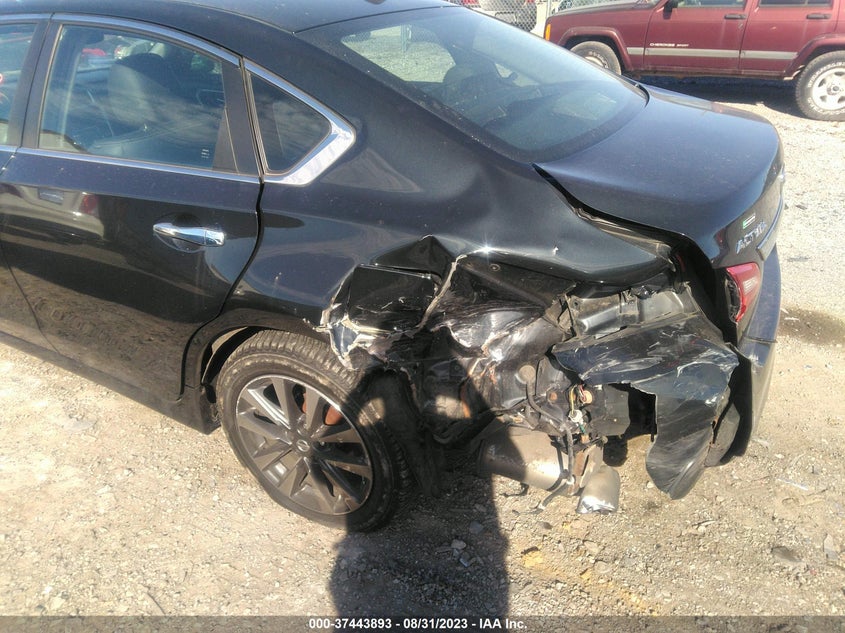 VIN 1N4AL3AP1HC252705 2017 NISSAN ALTIMA 2.5 SL