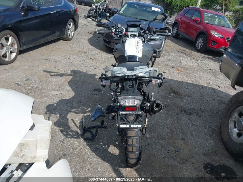 2018 BMW G310 GS WB30G1208JR823808