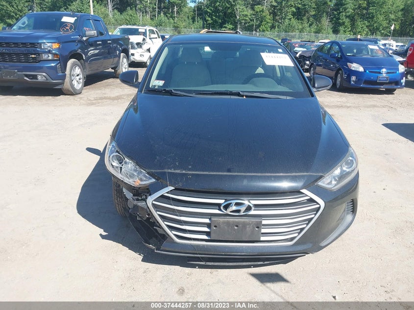 VIN KMHD74LF4HU091777 2017 HYUNDAI ELANTRA SE