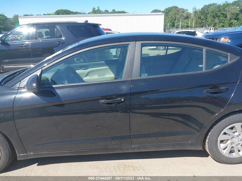 VIN KMHD74LF4HU091777 2017 HYUNDAI ELANTRA SE