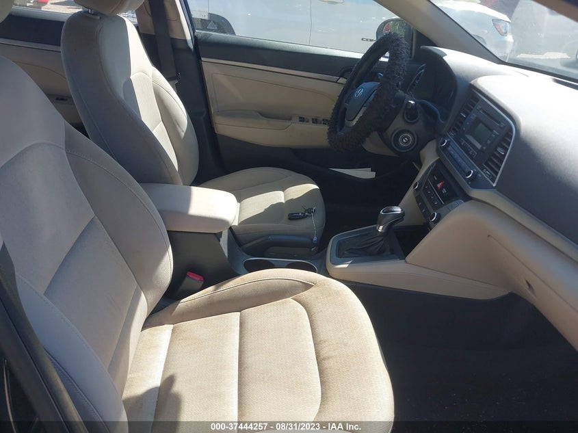 VIN KMHD74LF4HU091777 2017 HYUNDAI ELANTRA SE