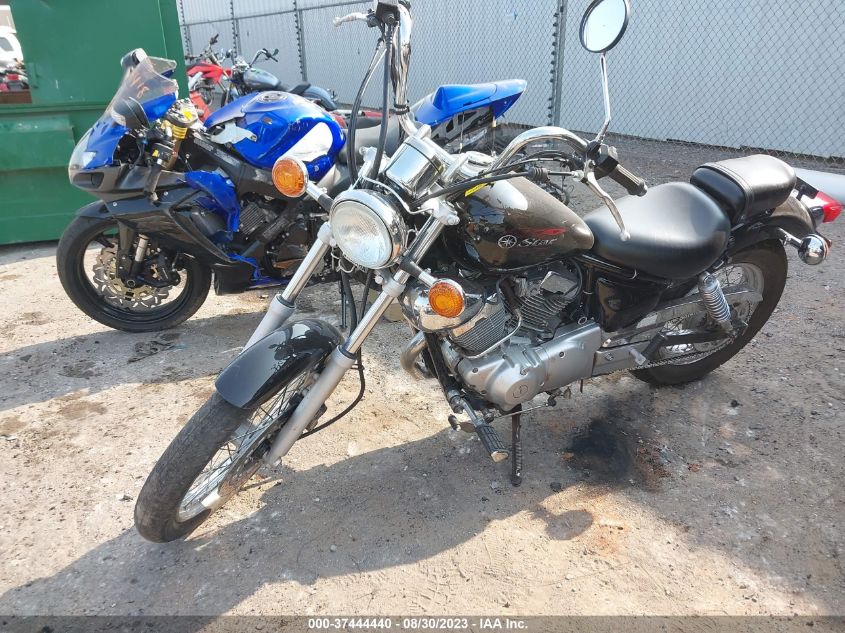 2011 YAMAHA XV250 JYAVG04E8BA012722