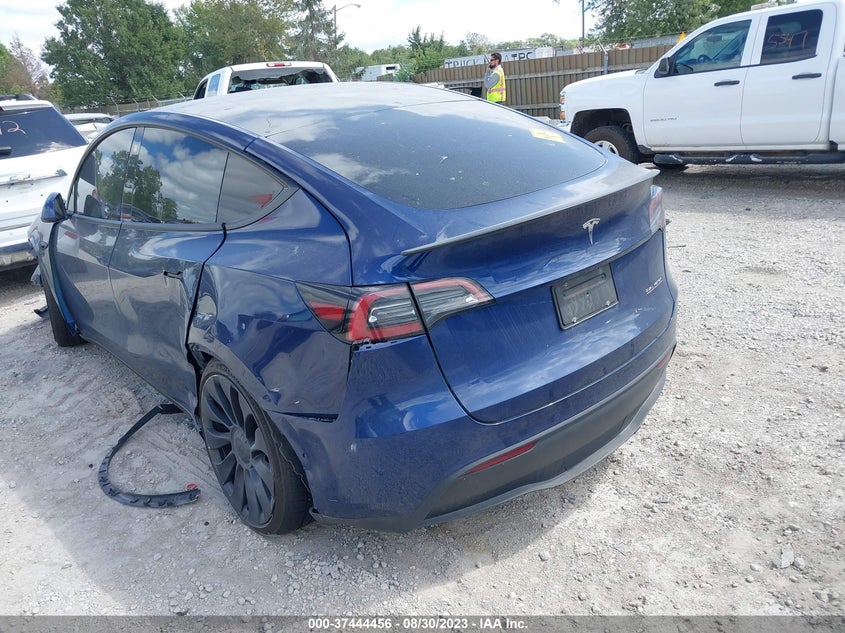 VIN 7SAYGDEF3NF396598 2022 TESLA MODEL Y