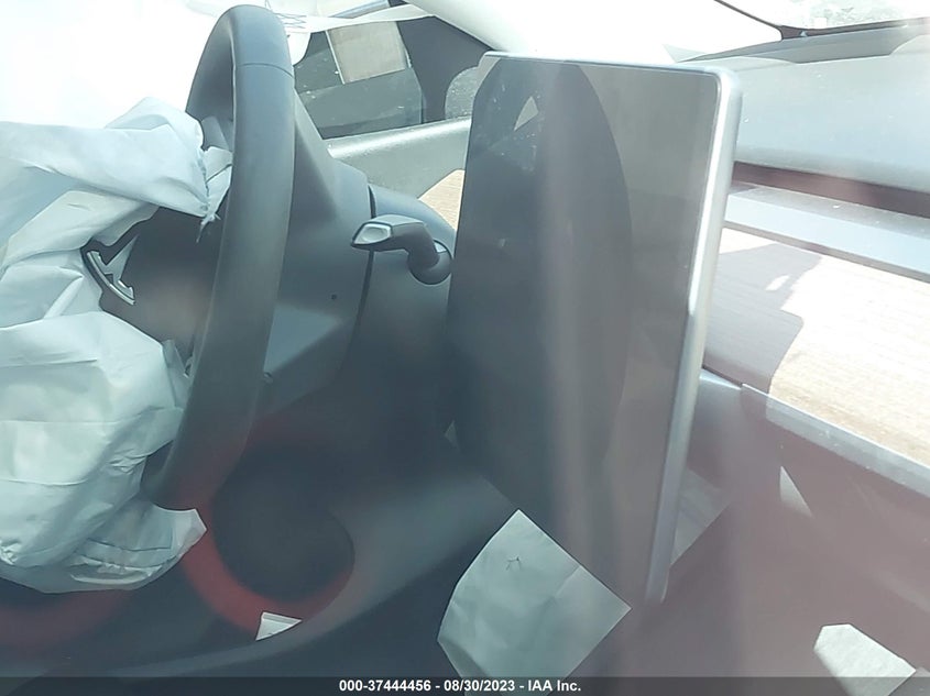 VIN 7SAYGDEF3NF396598 2022 TESLA MODEL Y