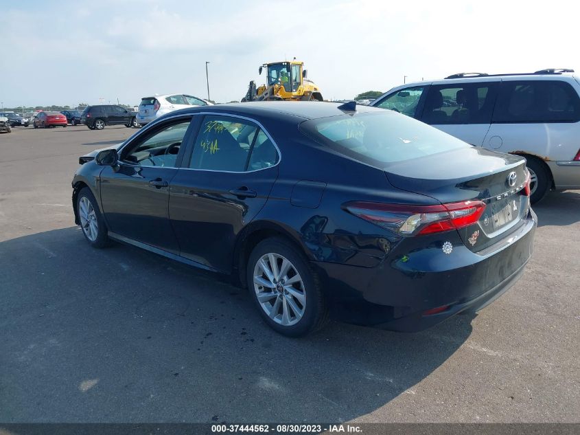 2021 TOYOTA CAMRY LE - 4T1C11AK5MU497864