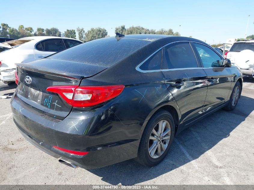 2015 HYUNDAI SONATA 2.4L SE - 5NPE24AF3FH006817