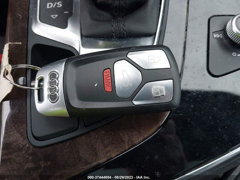 2017 AUDI Q7 PREMIUM PLUS - WA1LAAF73HD014588