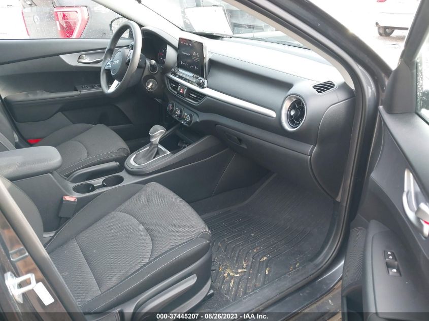 2022 KIA FORTE LXS - 3KPF24AD8NE456114