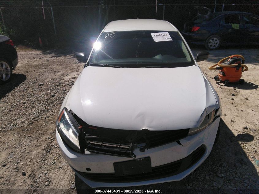 2014 VOLKSWAGEN JETTA SEDAN TDI VALUE EDITION - 3VW3L7AJ8EM330667