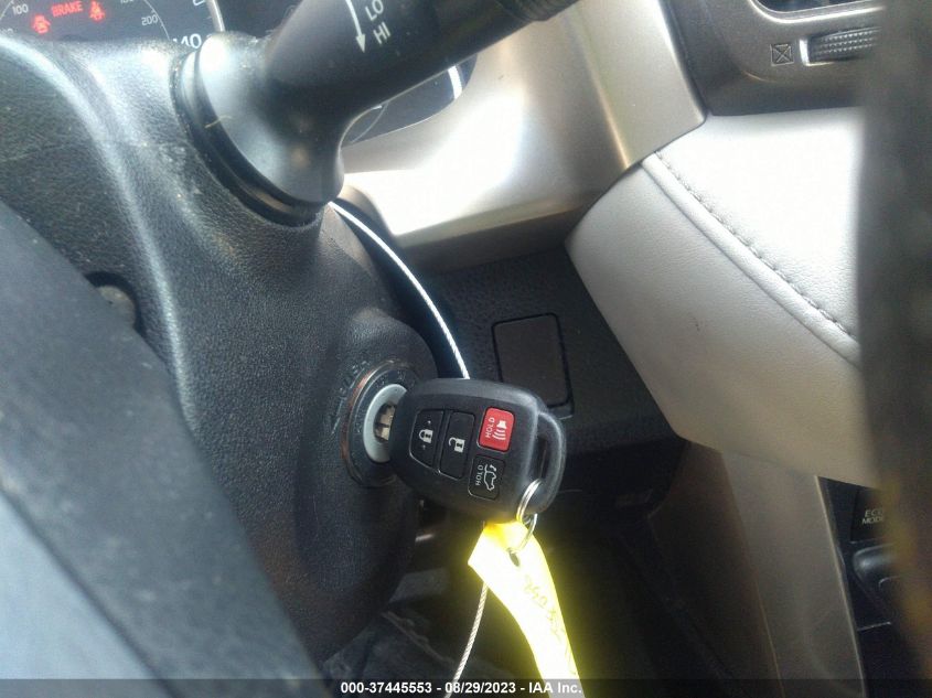 2015 TOYOTA RAV4 XLE - 2T3WFREV3FW178586