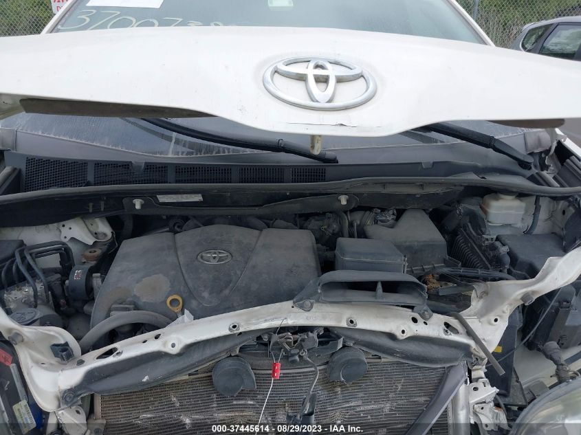 2017 TOYOTA SIENNA XLE - 5TDYZ3DCXHS770598