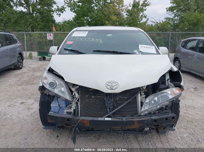 2017 TOYOTA SIENNA XLE - 5TDYZ3DCXHS770598