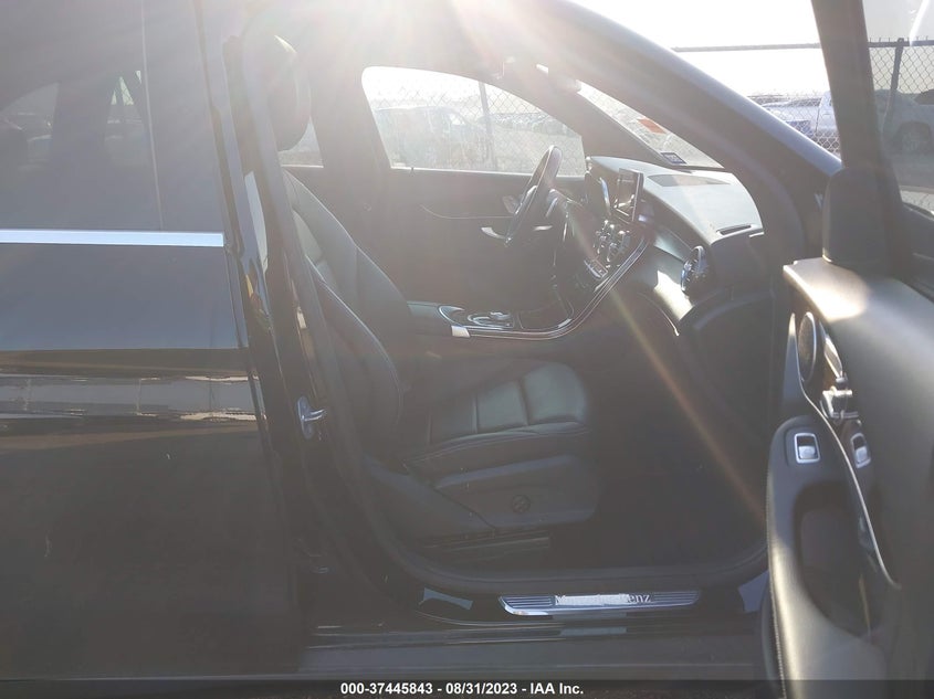 VIN WDC0G4JB7KV139626 2019 MERCEDES-BENZ GLC GLC 300