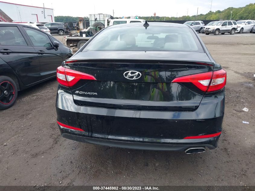 2016 HYUNDAI SONATA 2.4L SE - 5NPE24AF7GH335361