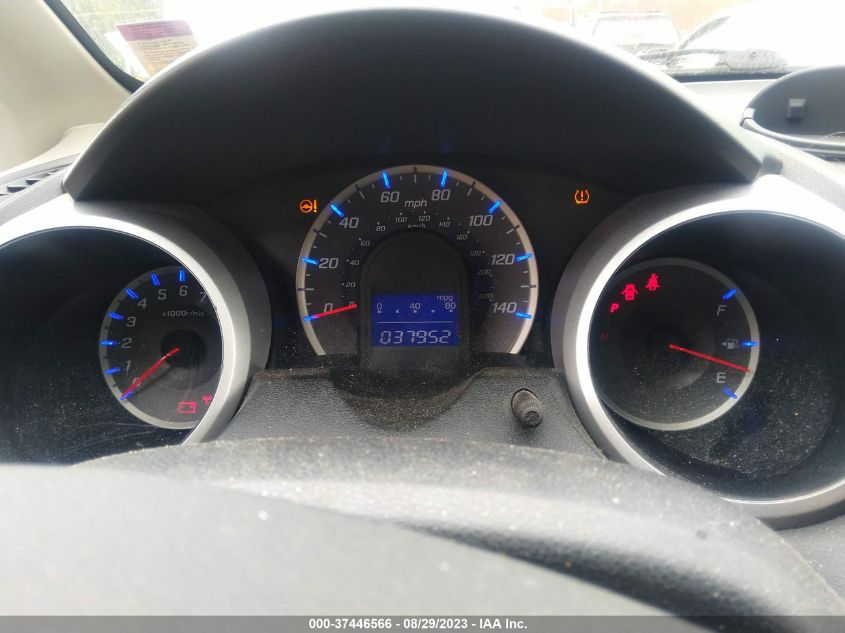 2013 HONDA FIT - JHMGE8H36DC071574