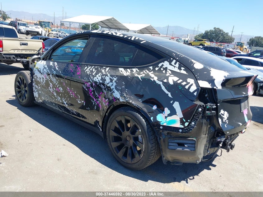 VIN 5YJYGDEE9LF020005 2020 TESLA MODEL Y