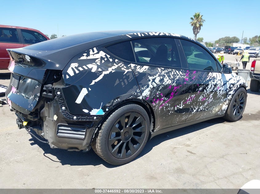 VIN 5YJYGDEE9LF020005 2020 TESLA MODEL Y