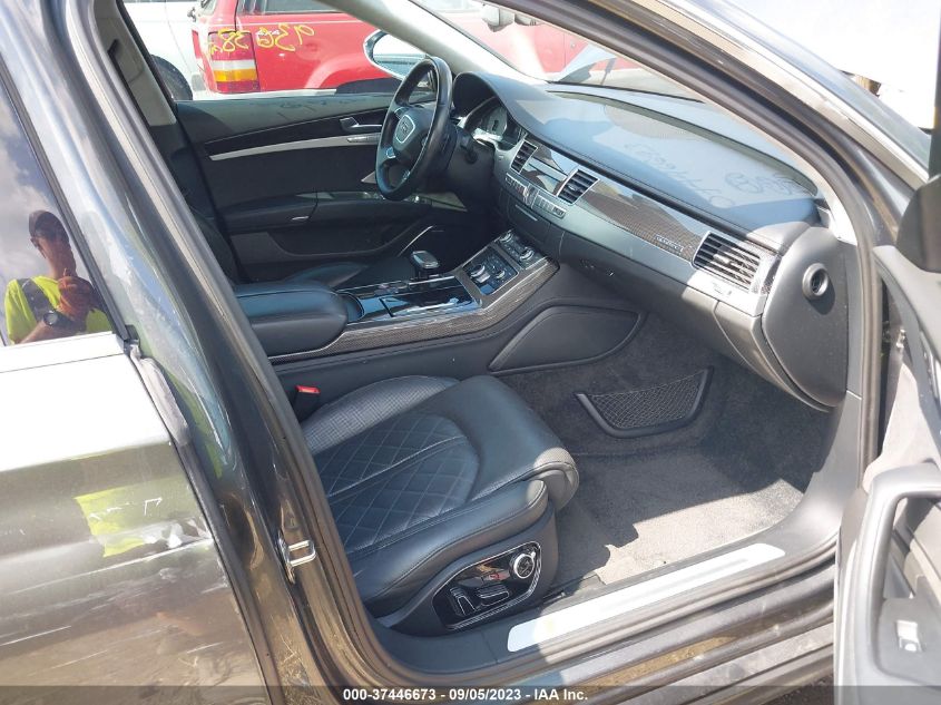 2014 AUDI S8 WAUD2AFD2EN003131