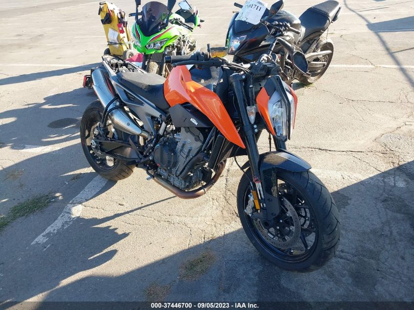 2023 KTM 790 DUKE - LCETU7408PH700753