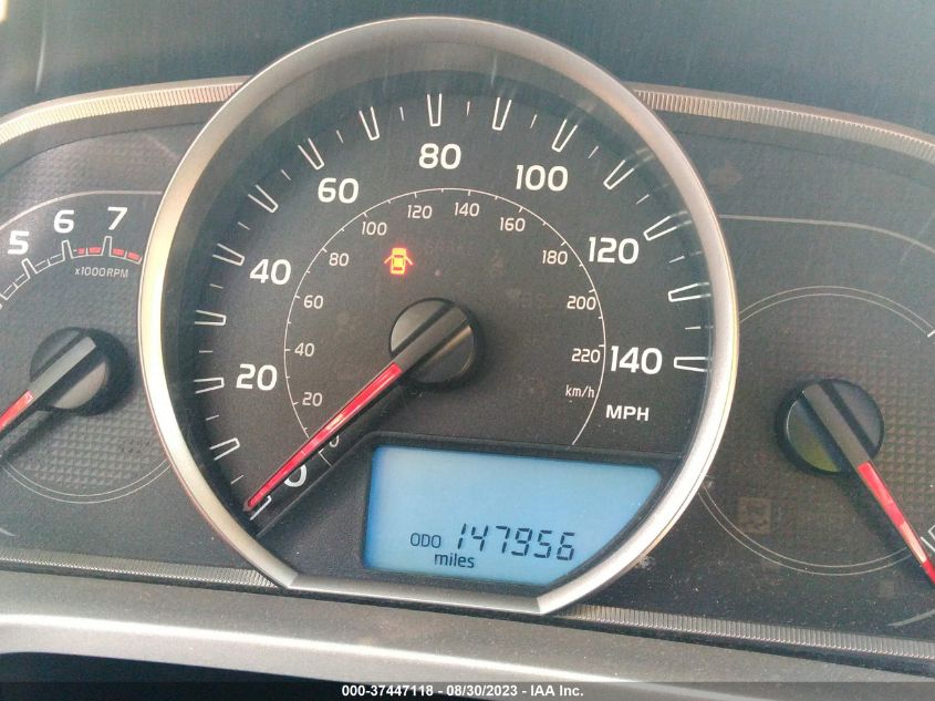 2014 TOYOTA RAV4 XLE - JTMRFREV9EJ010638