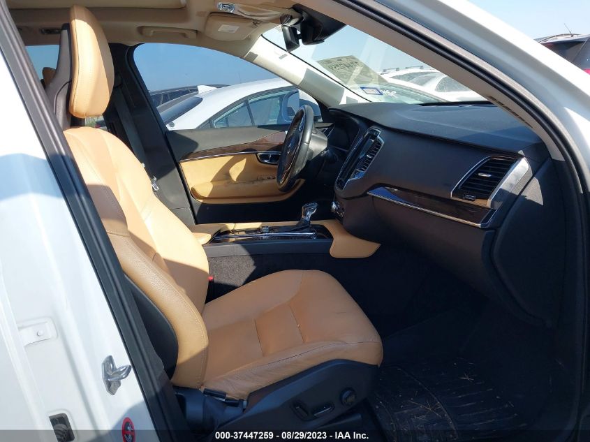 2016 VOLVO XC90 T6 MOMENTUM - YV4A22PK9G1071717