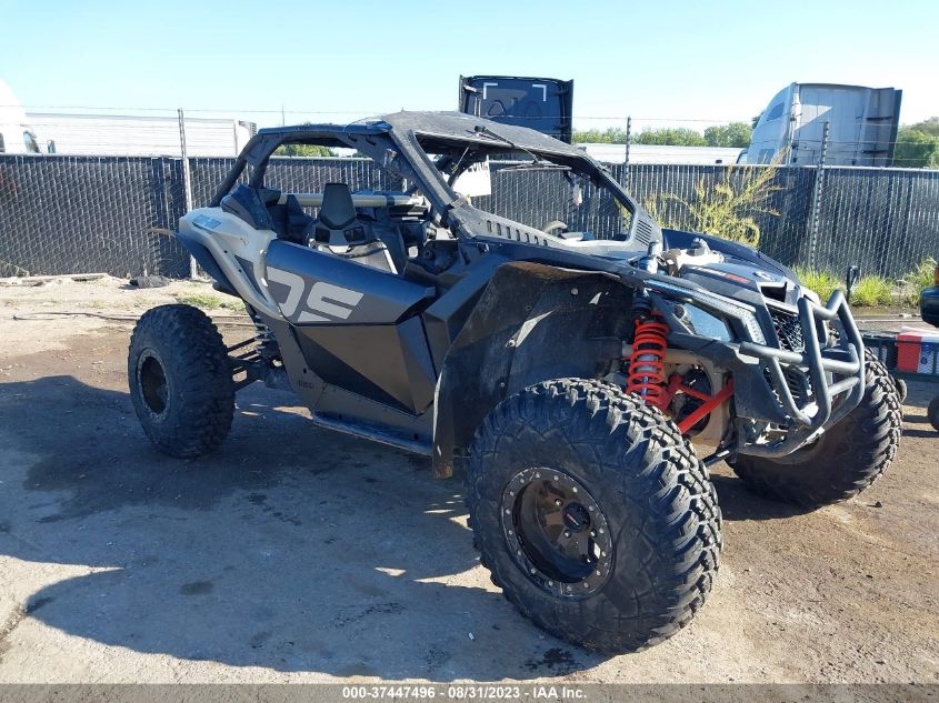 2022 CAN-AM MAVERICK X3 X DS TURBO RR - 3JBVDAV46NE000257