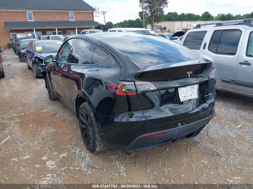 VIN 7SAYGDEE9PA149223 2023 TESLA MODEL Y LONG RANGE