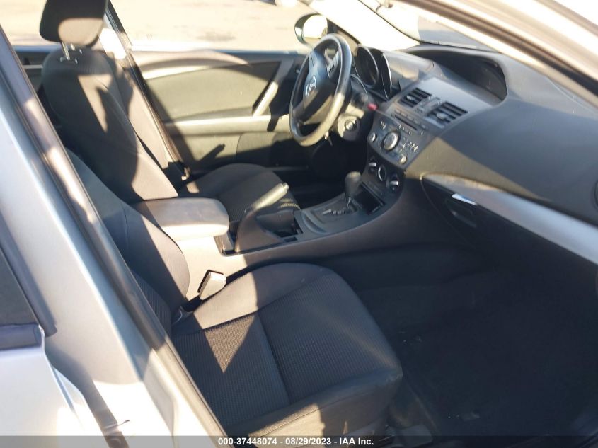 2013 MAZDA MAZDA3 I SV - JM1BL1TF4D1710962