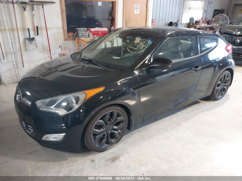 2013 HYUNDAI VELOSTER - KMHTC6AD4DU103697