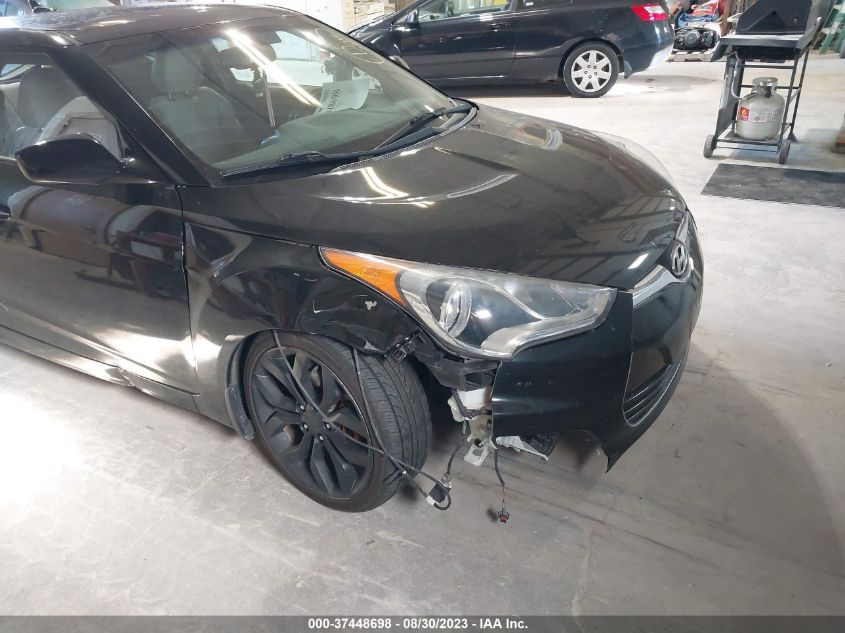 2013 HYUNDAI VELOSTER - KMHTC6AD4DU103697