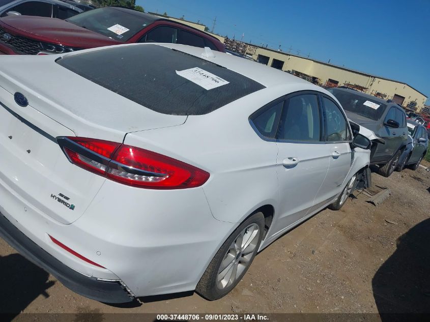 3FA6P0LU0KR169416 Ford Fusion SE 4