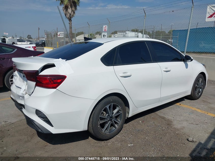 VIN 3KPF24AD5PE563141 2023 KIA FORTE LXS