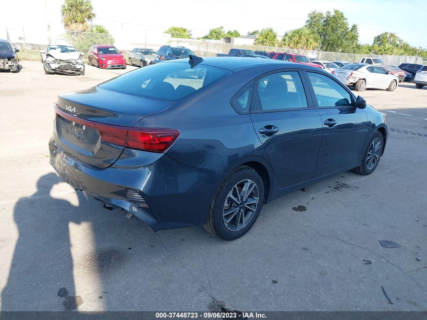 VIN 3KPF24AD5PE601340 2023 KIA FORTE LXS